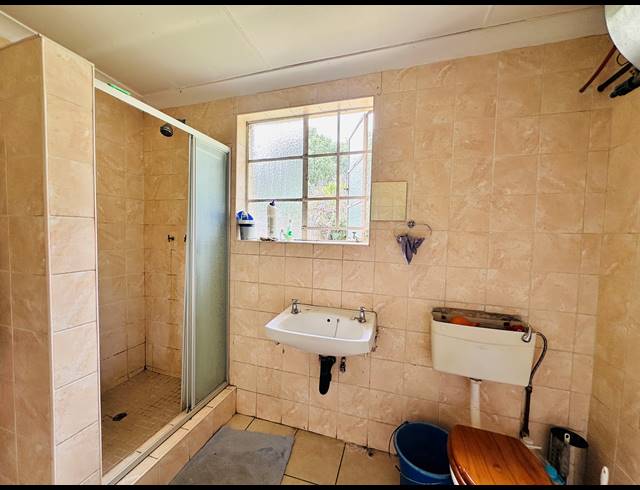4 BEDROOM HOUSE FOR SALE IN LAMBTON